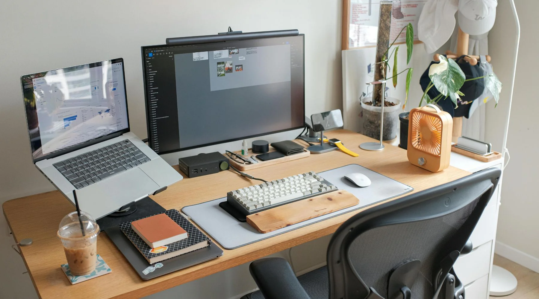 Bookshelf and working space